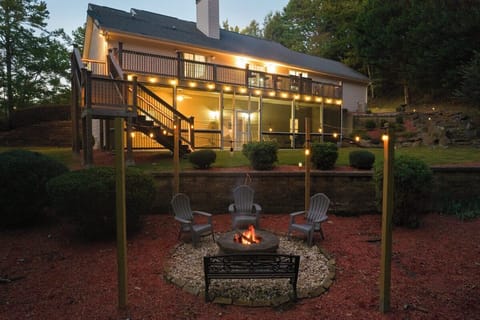 Our guests have access to the community amenities including the golf course, day spa, community pool, pickleball and more