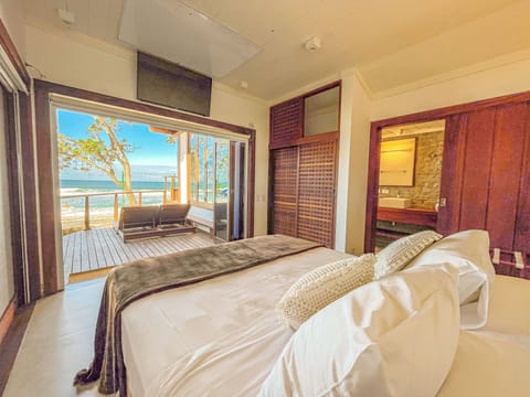 Apartamento Duplo - Frente Mar  | Minibar, free WiFi, bed sheets