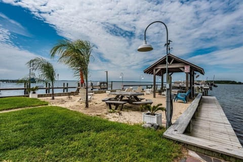 Community Beach on the Bay!