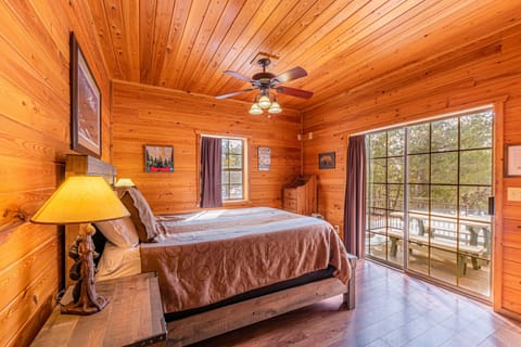 wake up to view of the National Forest right out your patio