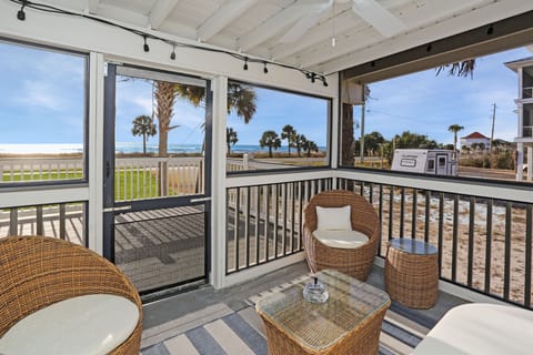 Screened Deck - Beach View at Caroline's Cottage