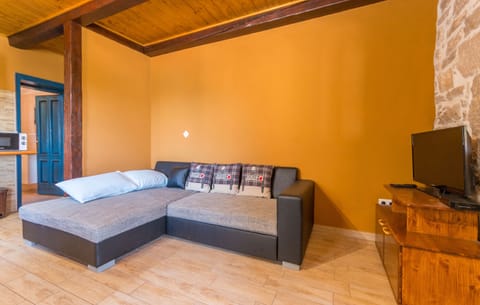 Apartment (A1) | Living area