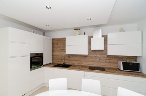 Apartment (Two-Bedroom Apartment) | Dining room