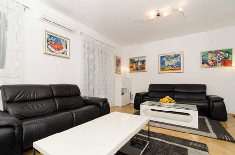 Apartment (Two-Bedroom Apartment) | Living room