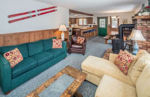 Open concept living areas, perfect for bigger groups.