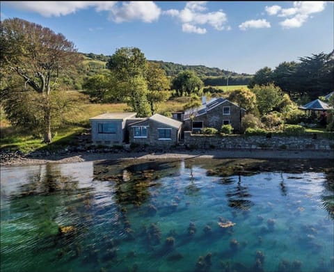 The rental houses with the Boathouse on the left and the Studio on the right