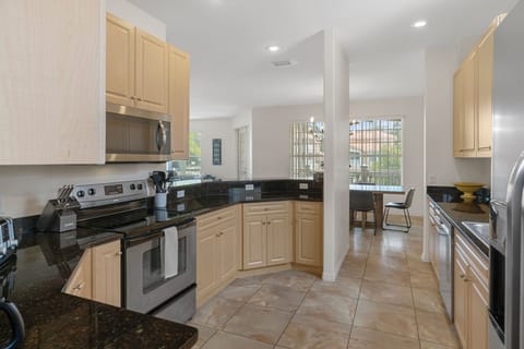 Fully equipped kitchen