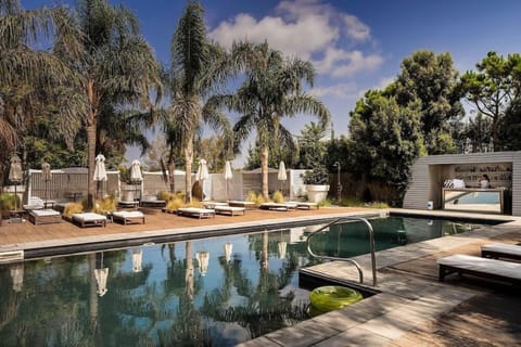 Indoor pool, outdoor pool