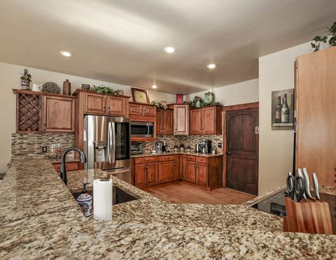 Cook a meal with your friends or family in the well stocked kitchen