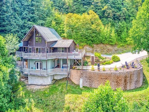 Drone footage of our wonderful home: Valley View