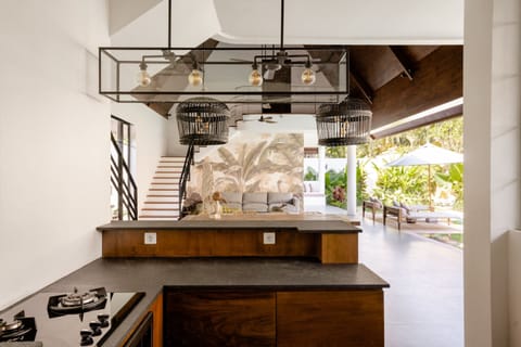 Microwave, coffee/tea maker, cookware/dishes/utensils