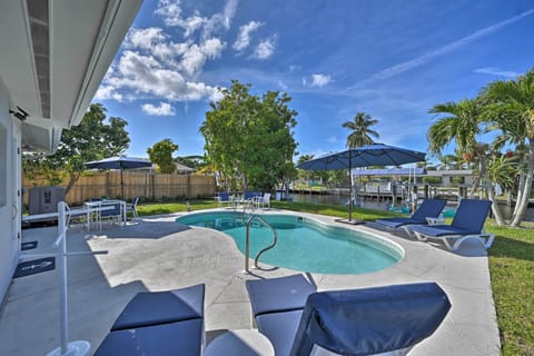 Cape Coral Vacation Rental | Single Story | 3 BR | 2 BA