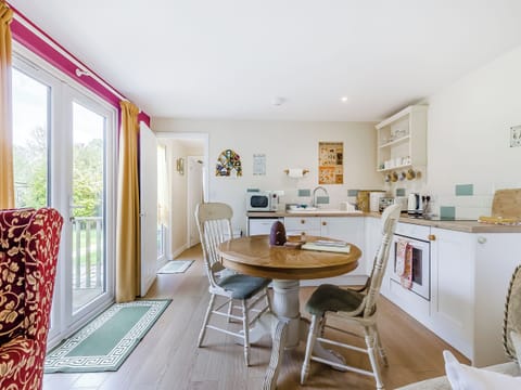 Open plan living space | Beekeeper’s Cabin, Booton, Reepham