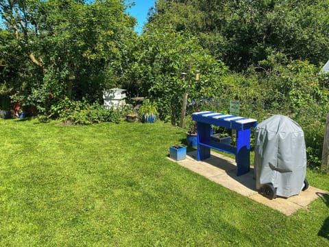 Garden | Beekeeper’s Cabin, Booton, Reepham