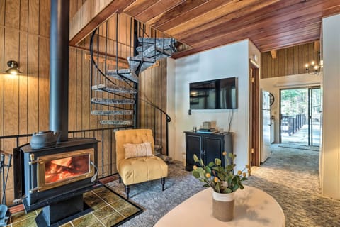 Pinecrest Vacation Rental Condo | 2BR + Loft | 2 BR | 1,024 Sq Ft