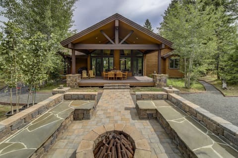 custom patio and firepit