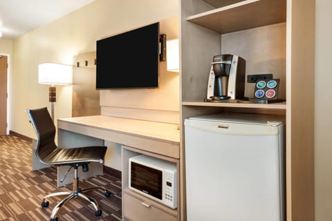 2 Queen Beds (Pool Level) Non-pet friendly | Desk, blackout drapes, iron/ironing board, free cribs/infant beds