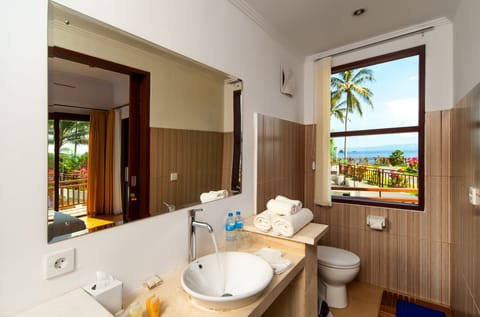 Family Villa, 3 Bedrooms, Private Pool | Bathroom | Shower, rainfall showerhead, free toiletries, hair dryer