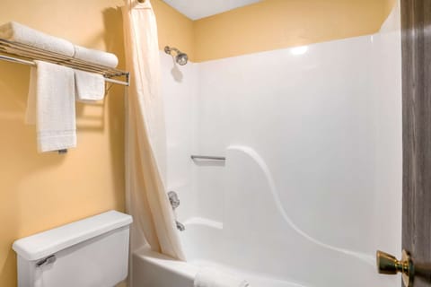 Premium bedding, rollaway beds, free WiFi, bed sheets