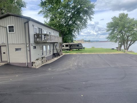 Upper Level Cabin (Lower Level is only Storage)