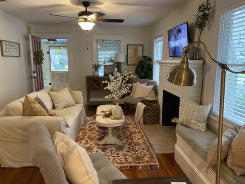 Living room with 42 inch television. Local cable and Netflix 