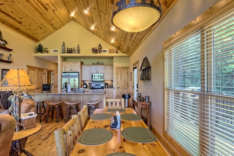 Luxury Cabin in the Woods