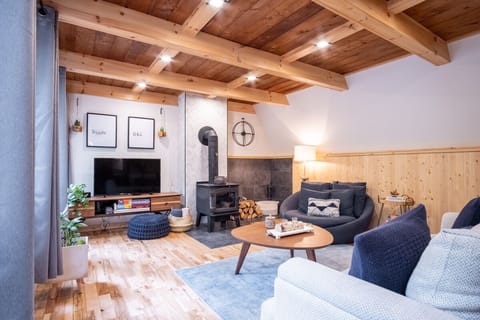 Chalet Stockholm living room (1)