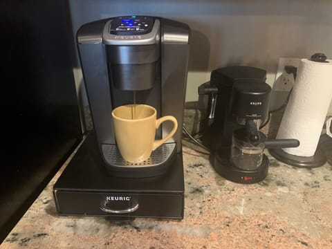 Lots of extra kitchen conveniences...Keurig, InstaPot, Air fryer and more...