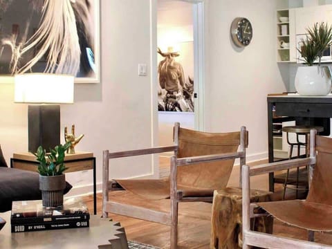 Theburbankhouse.com