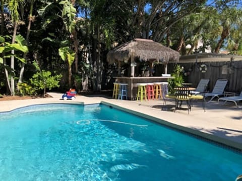 Private Pool w/ Tiki Bar