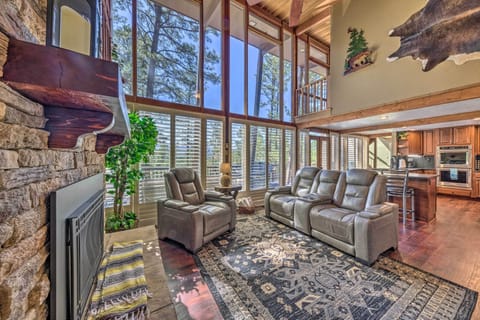 Living Room | Free WiFi