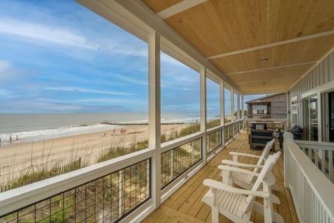 Large Covered Ocean Front Porch