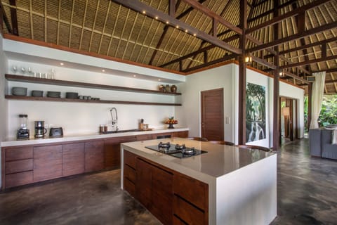 Villa, 3 Bedrooms, Smoking, Private Pool | Private kitchen | Microwave, coffee/tea maker, cookware/dishes/utensils