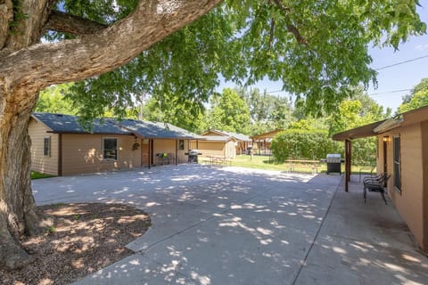 2 bedroom cottage