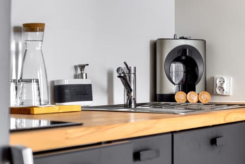 Superior Apartment | Shared kitchen | Fridge, stovetop, electric kettle, toaster