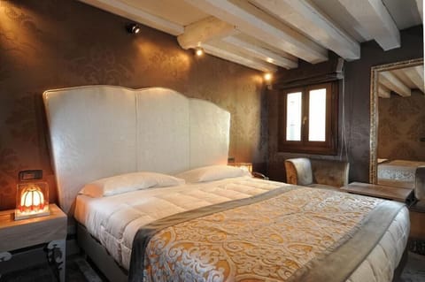 Minibar, in-room safe, desk, blackout drapes