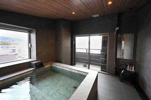 Suite room Kinran, Non Smoking | Bathroom | Free toiletries, hair dryer, bathrobes, slippers