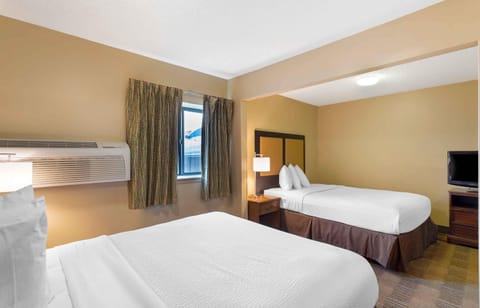 Studio, 2 Queen Beds, Non Smoking | Desk, laptop workspace, iron/ironing board, WiFi (free)
