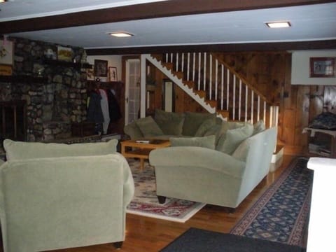 Family room w/fireplace and T.V.