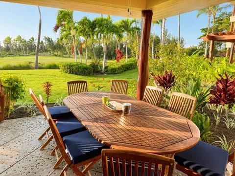 Lanai overlooking golf course