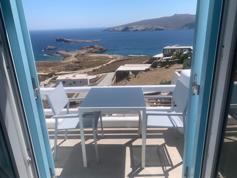 Deluxe Studio | Balcony
