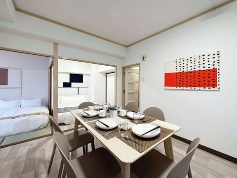 Spacious Dining Area