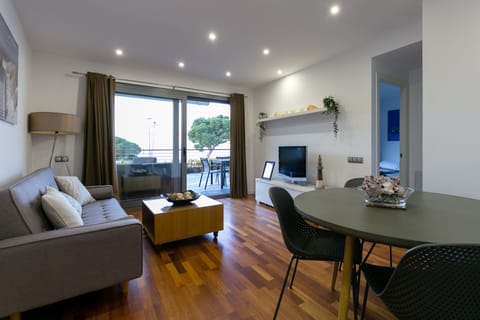 Living room - dining room (1)