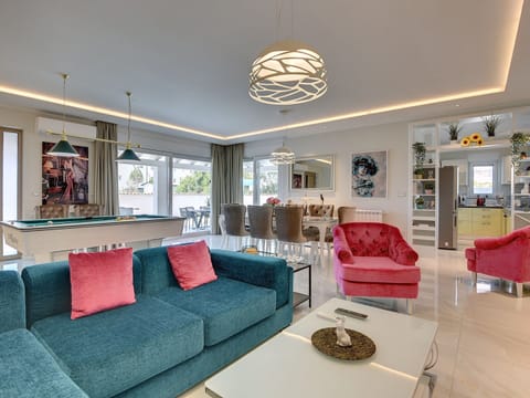 Villa | Living area | TV