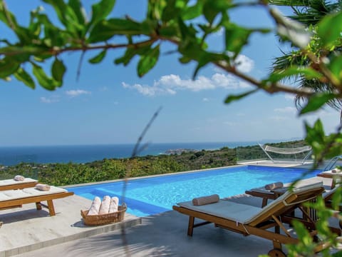 Villa | Pool | Indoor pool, outdoor pool