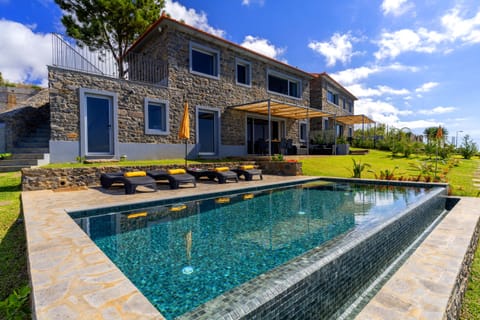 Villa Flora overview (1)