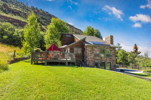 Stunning Mountain Home!