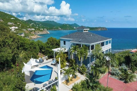 Tradewinds of Hart Bay - your tropical island retreat