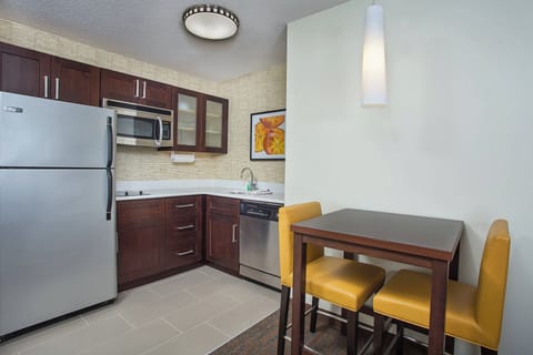 Studio, 1 Queen Bed with Sofa bed | Private kitchen | Fridge, microwave, stovetop, dishwasher