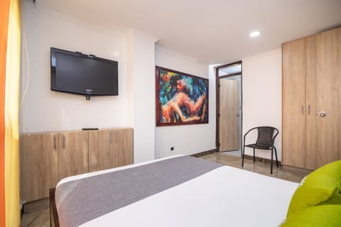 Double Room | Free WiFi, bed sheets